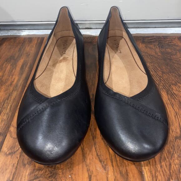 VIONIC Women's Sz 10 Caroll Flats Ballet Shoes Black Leather Comfort Closed Toe - Picture 2 of 10